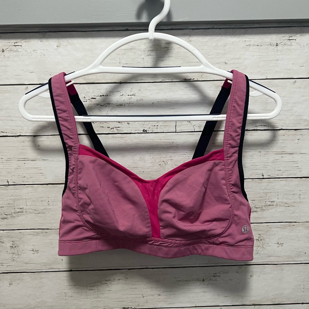 Lululemon Ta Ta Tamer II Wee Stripe Jewel Magenta Sports Bra
